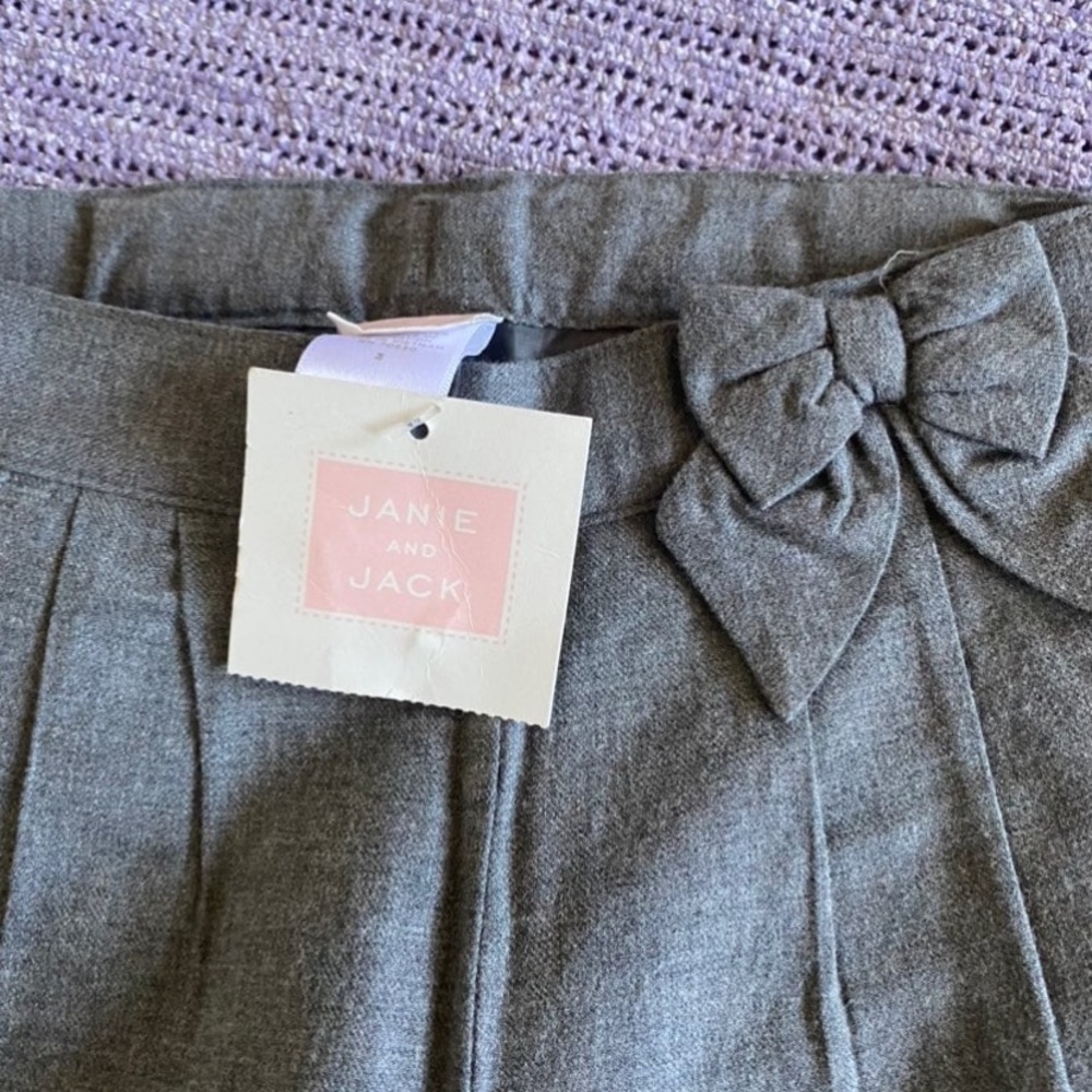 Janie and Jack Gray pants with Bow Accent